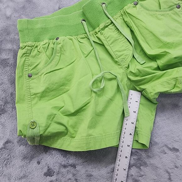 Roz&Ali Shorts Womens 12 Green Casual Shorts Drawstring Roll Tab Hem Pockets - Picture 6 of 10